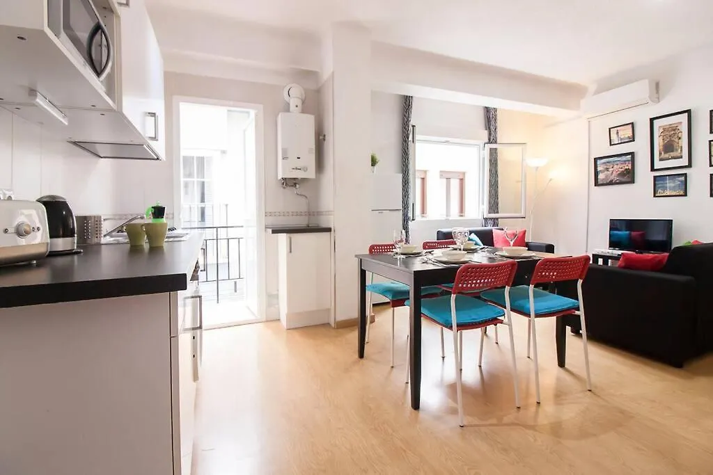Entire 3 Room Flat In City Center - Canast Malaga Spain