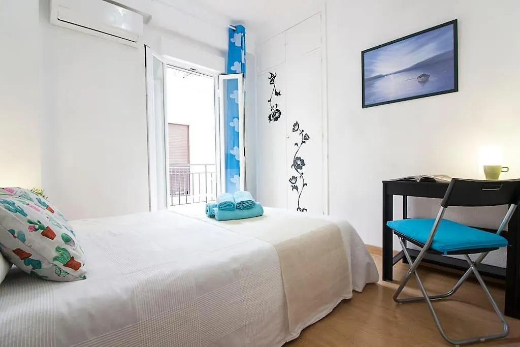 Entire 3 Room Flat In City Center - Canast Malaga Apartament