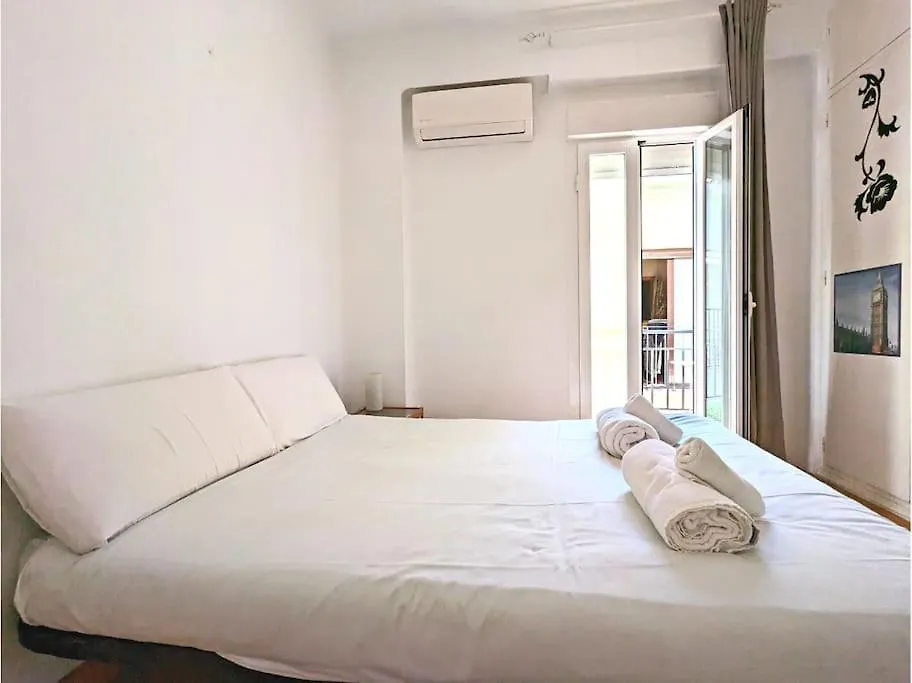 Entire 3 Room Flat In City Center - Canast Malaga 0*,